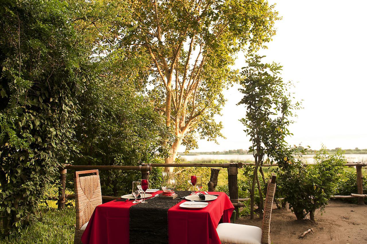 Selous Kinga Lodge Kwangwazi Exteriör bild